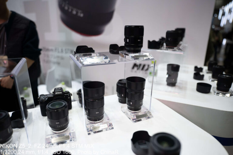 【CP+2026】MEIKEブース取材|新商品24mm F1.4・85mm F1.4 II STM MIX発表、Sony E/Nikon Z/Leica Lマウント対応・純正の約1/3価格のフルサイズ対応大口径レンズ5本を展示 【CP+2026】MEIKEブース取材|新商品24mm F1.4・85mm F1.4 II STM MIX発表、Sony E/Nikon Z/Leica Lマウント対応・純正の約1/3価格のフルサイズ対応大口径レンズ5本を展示