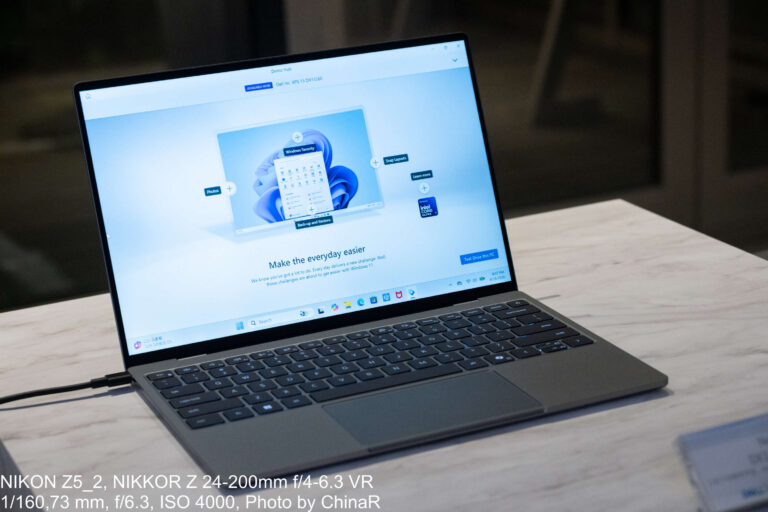 【Dell XPS 13】新型インテルCore 5プロセッサー320(Wildcat Lake)搭載で1kg・12.7mmの最軽量ボディを実現。Intel 18AのRibbonFETでNPU16TOPS・500nitディスプレイ・バッテリー17時間駆動を実現したDell XPS 13レポート