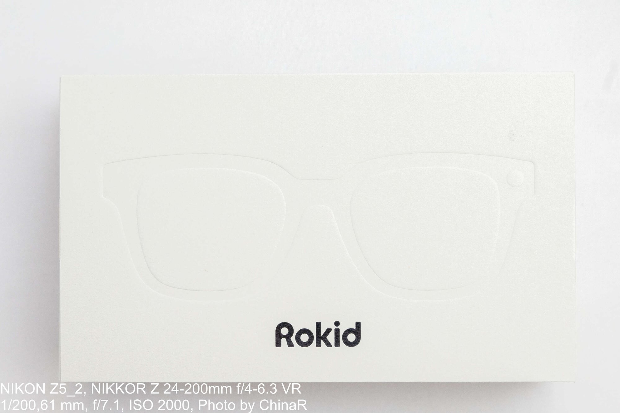 Rokid Ai Glasses Styleの化粧箱の天面