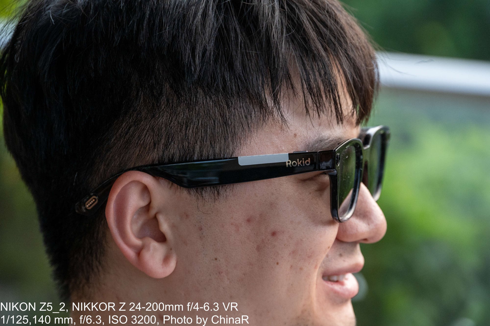 Rokid Ai Glasses Styleをかけた横顔