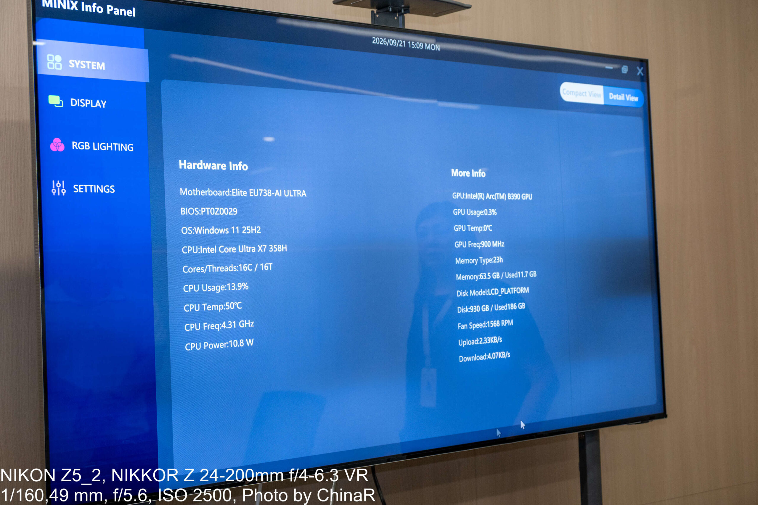 MINIX Info PanelのSYSTEMタブ。Elite EU738-AI ULTRA、Core Ultra X7 358H、Intel Arc B390