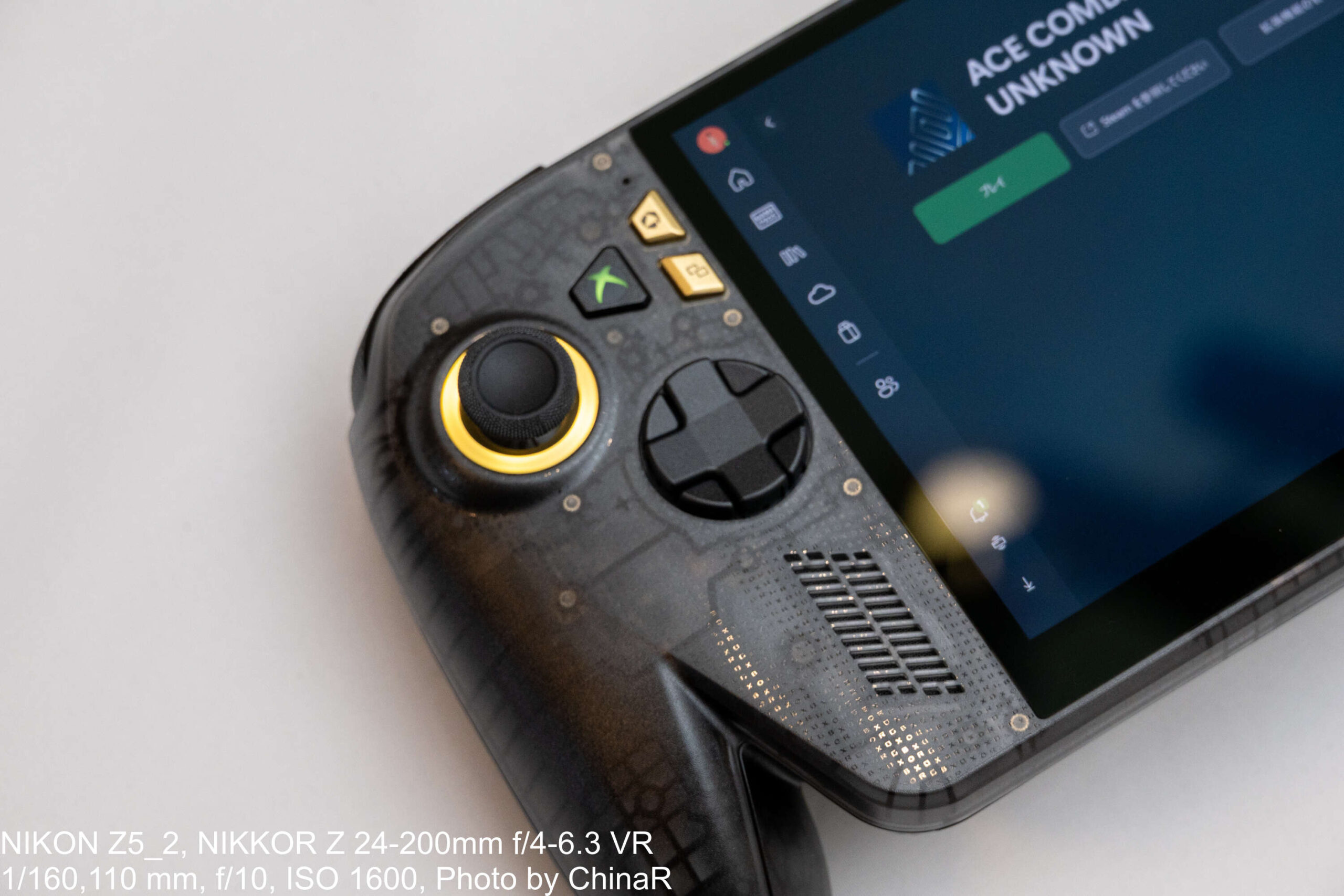 ROG XBOX Ally X20の左スティック、Xboxボタン、D-Pad